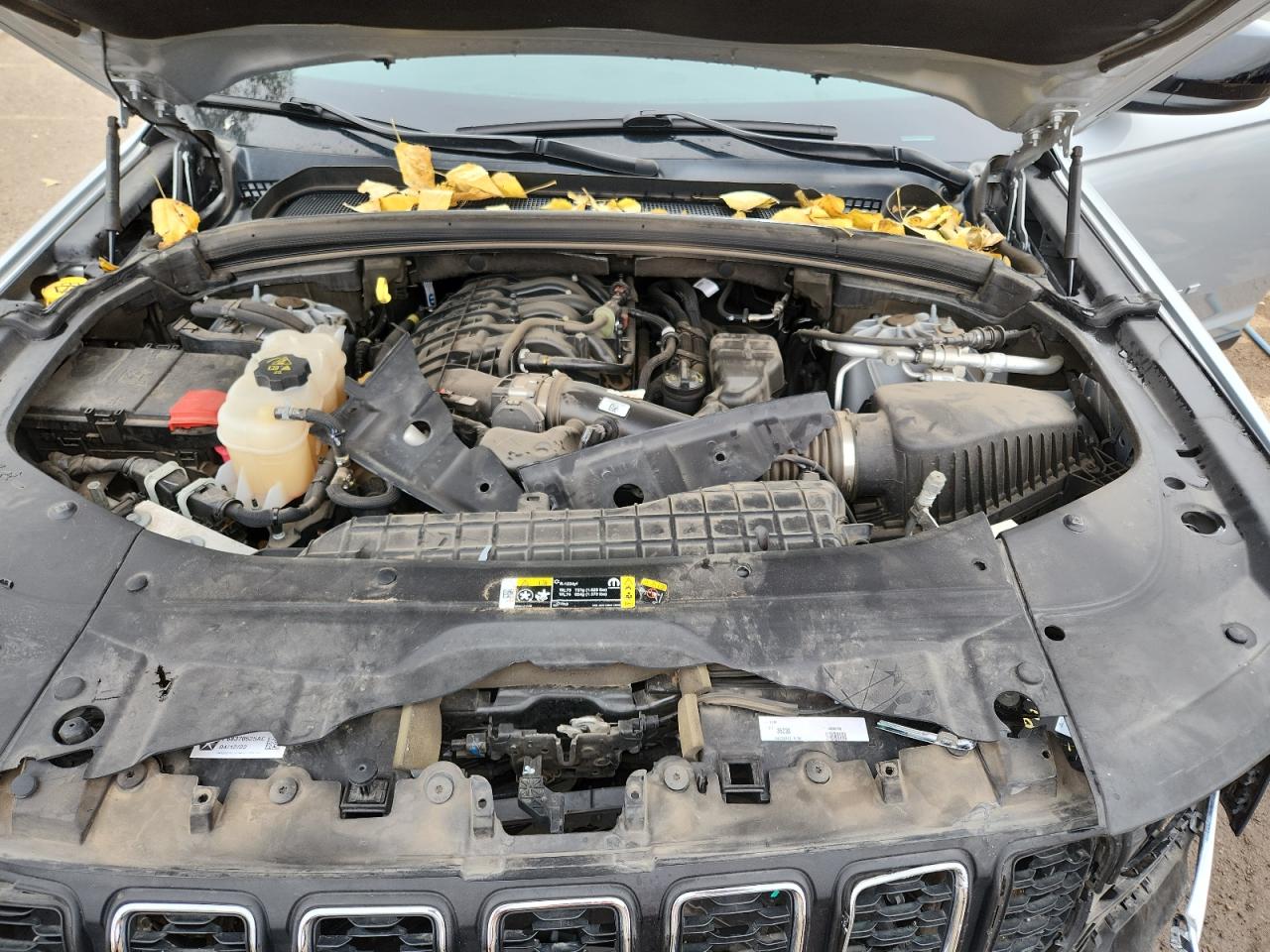 JEEP GRAND CHEROKEE L LAREDO