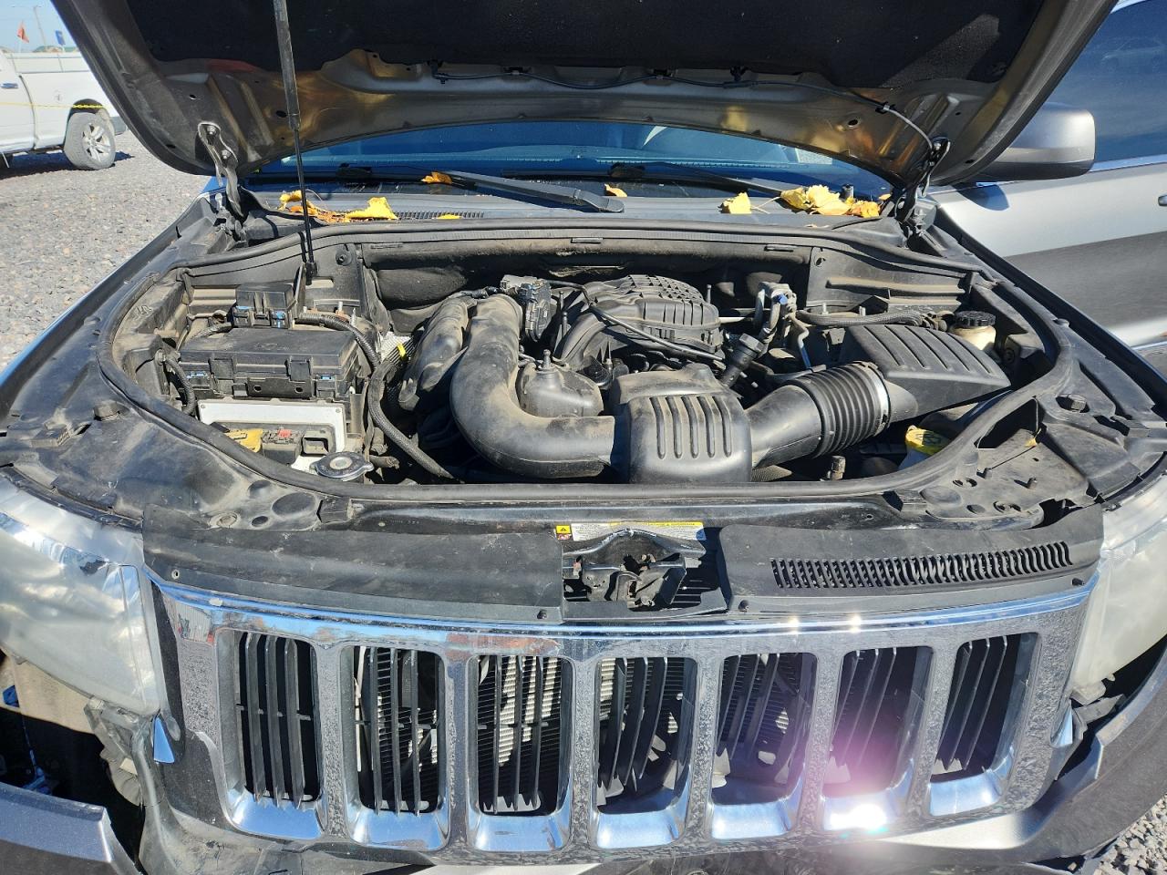 JEEP GRAND CHEROKEE LAREDO