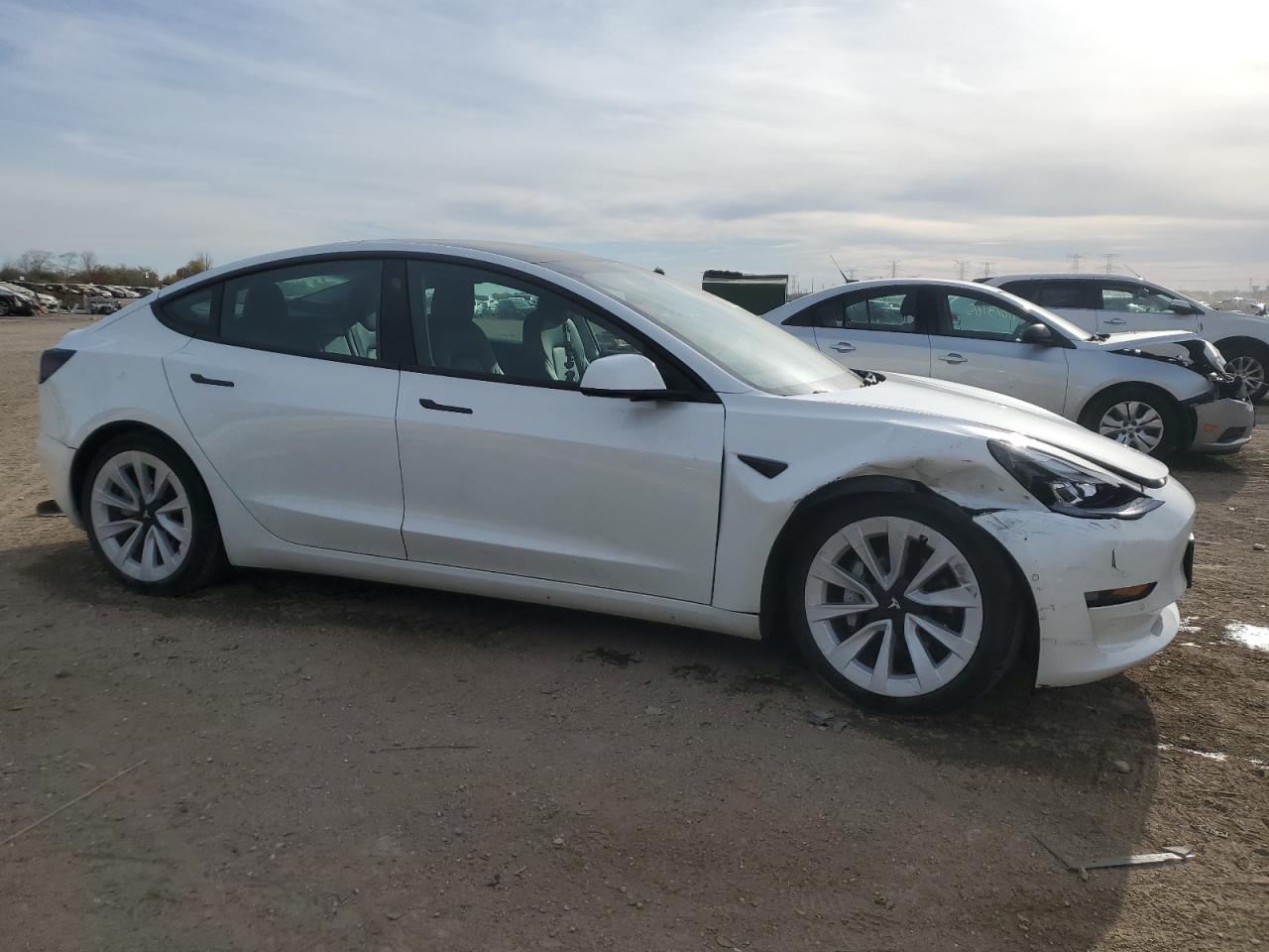 TESLA MODEL 3