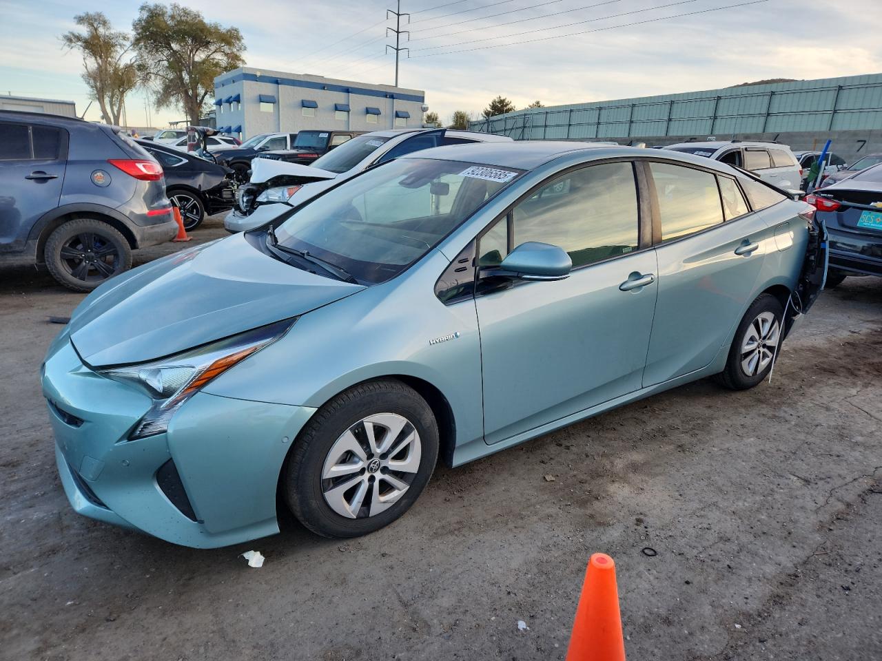 TOYOTA PRIUS