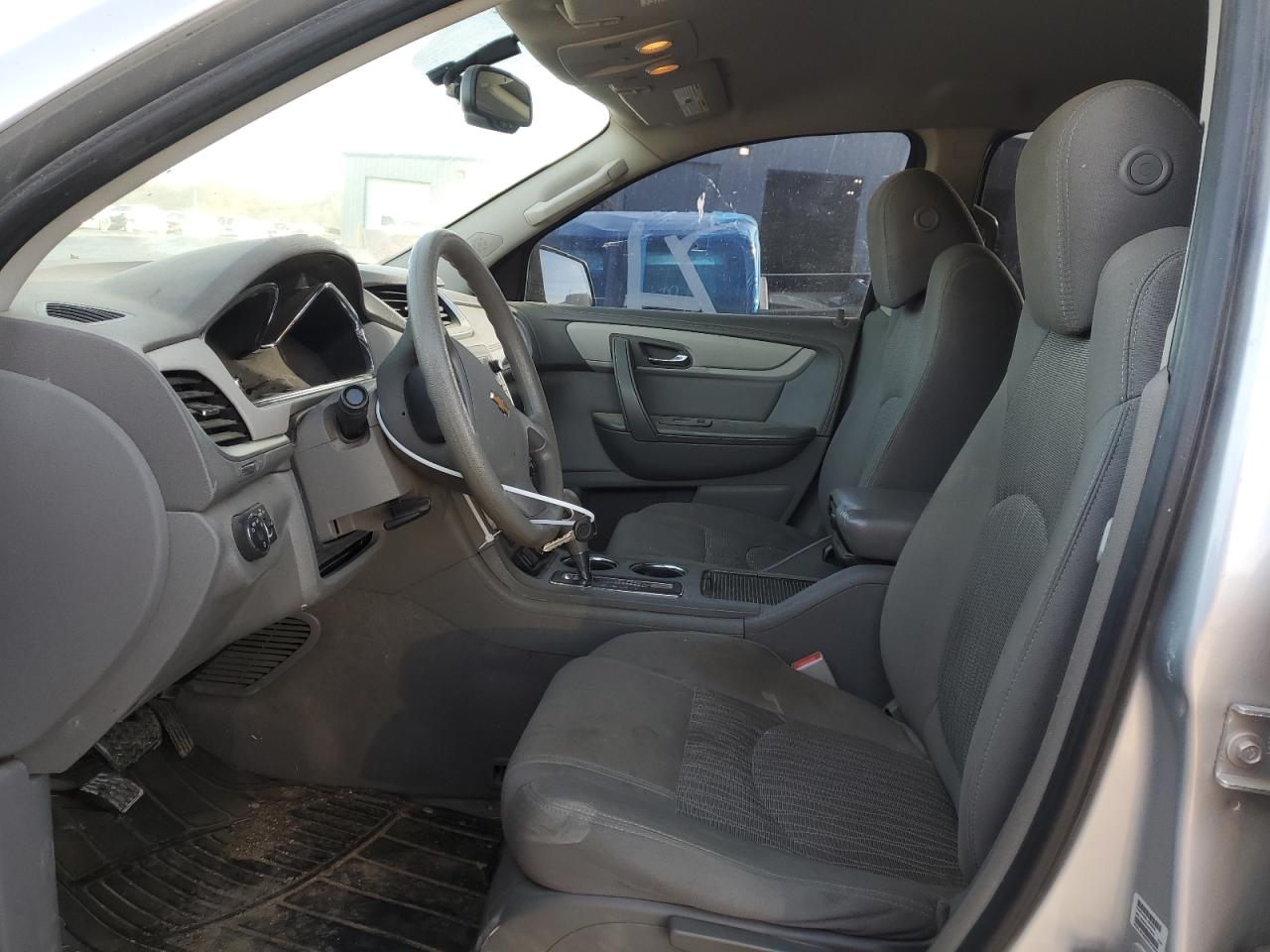 CHEVROLET TRAVERSE LS