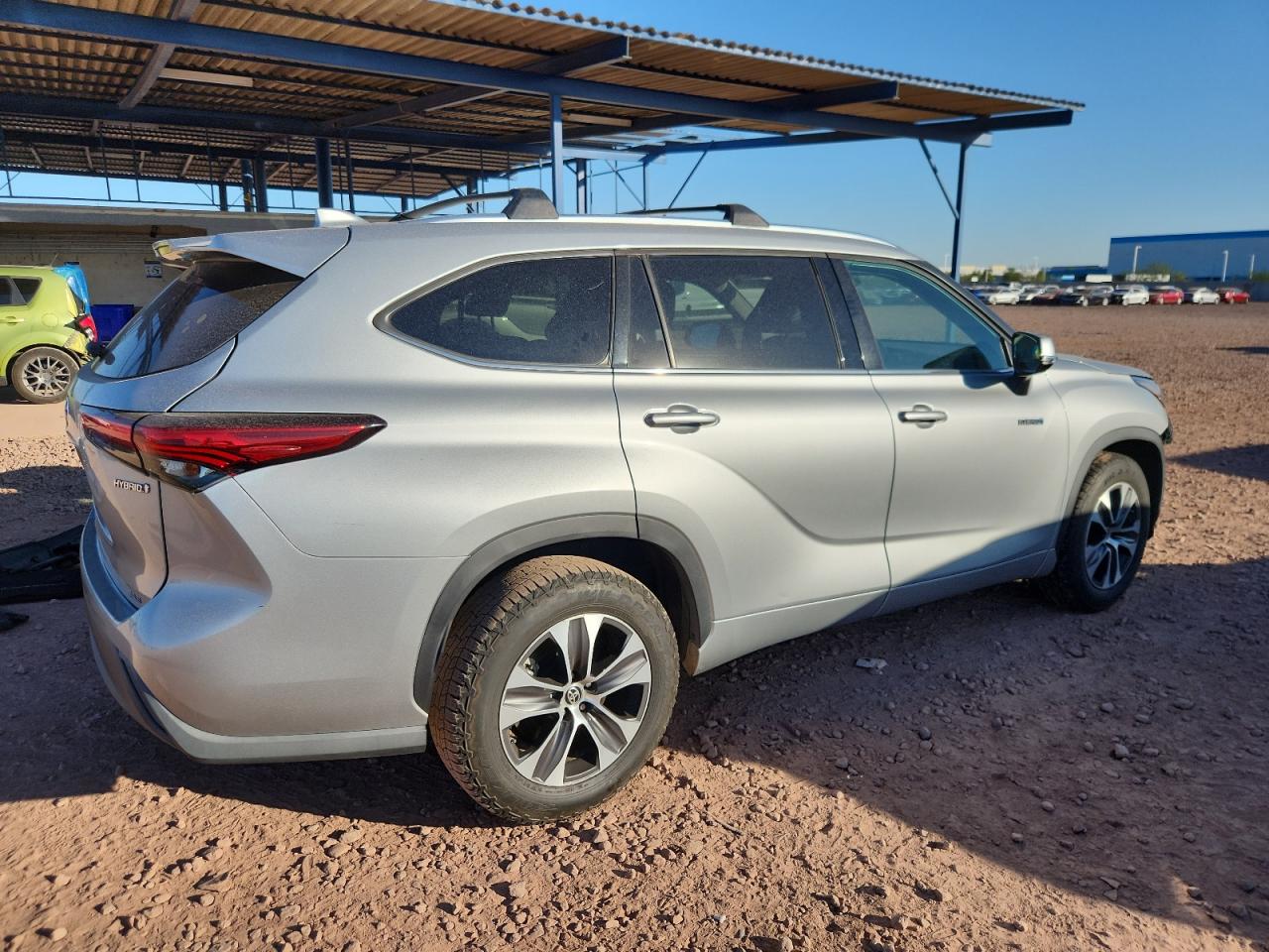 TOYOTA HIGHLANDER HYBRID XLE