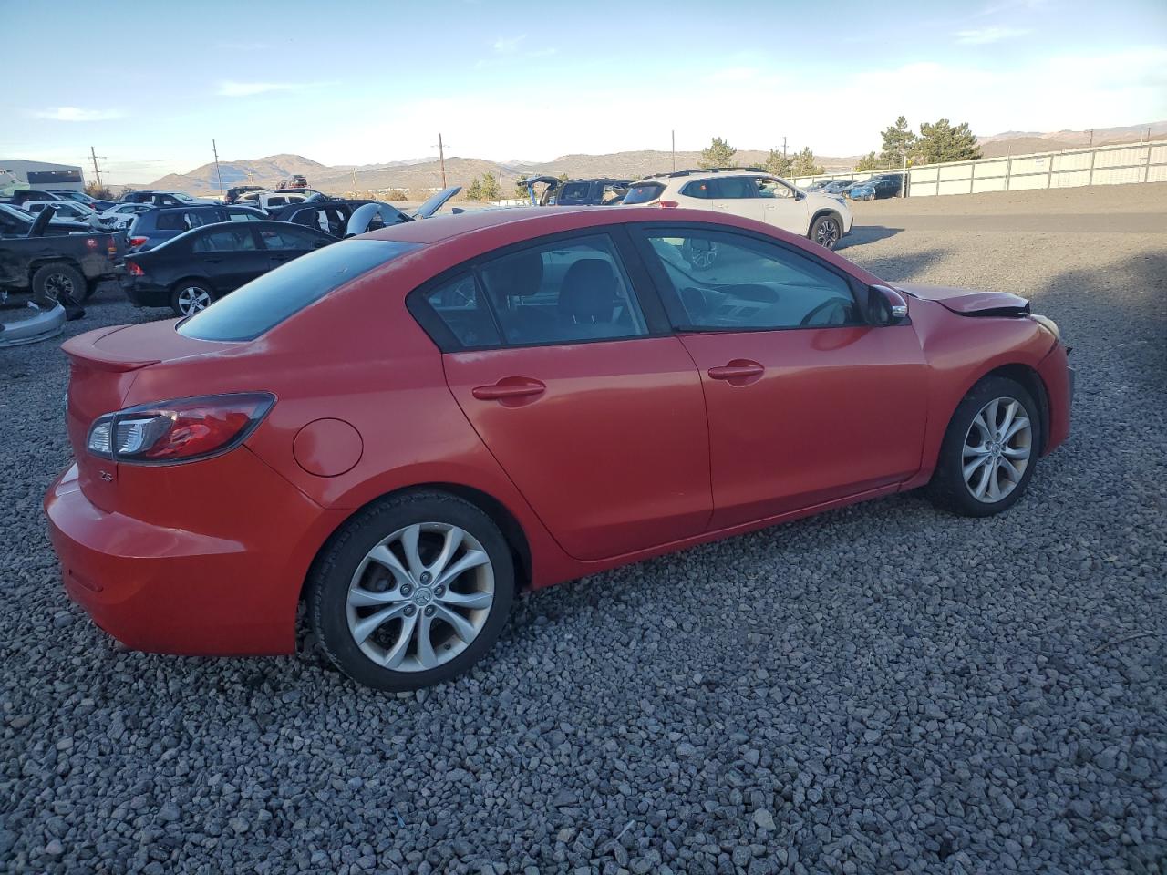 MAZDA 3 S