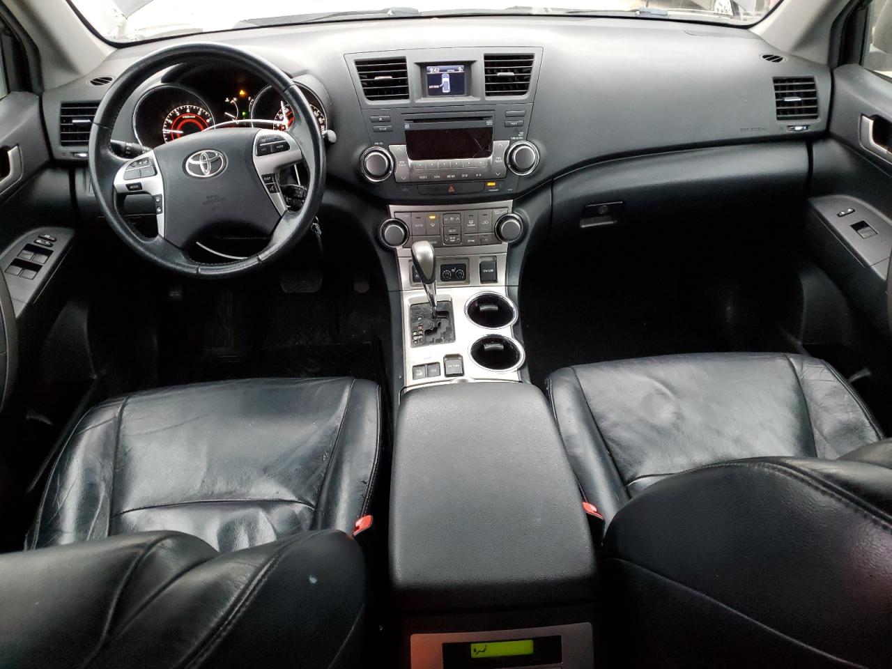 TOYOTA HIGHLANDER BASE