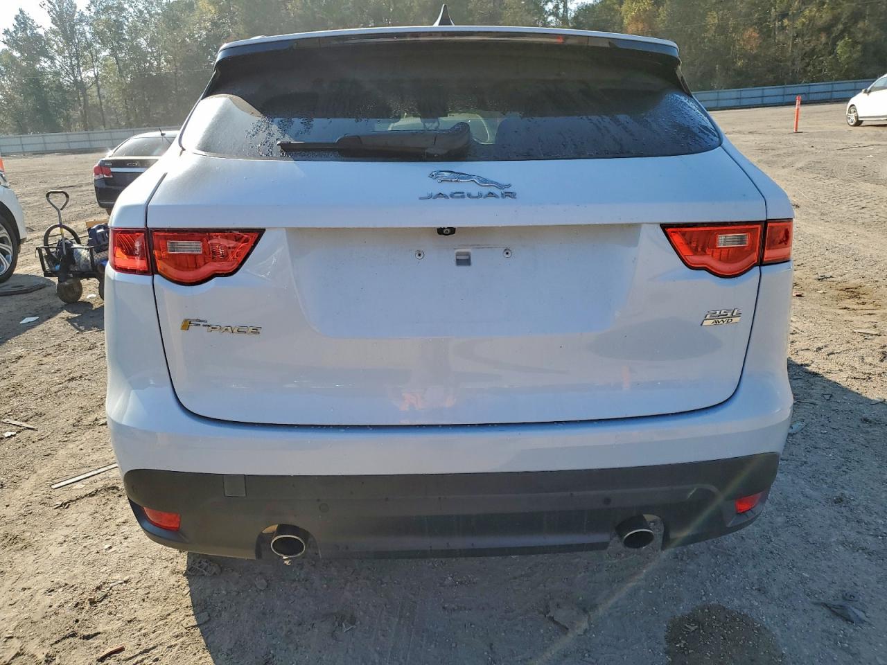 JAGUAR F-PACE CHECKERED FLAG