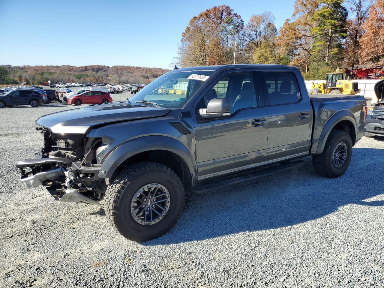 FORD F-150 RAPTOR