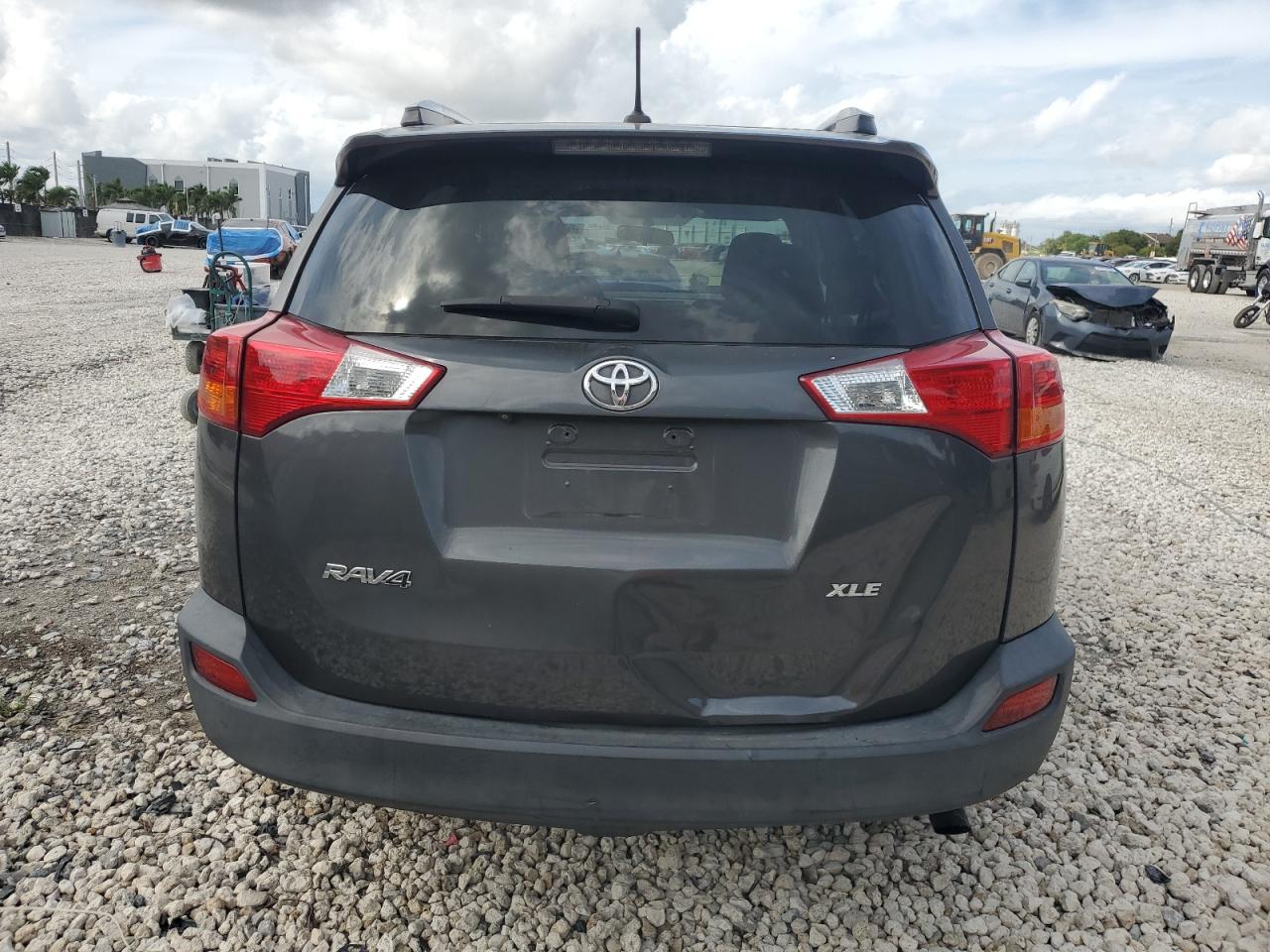 TOYOTA RAV4 XLE