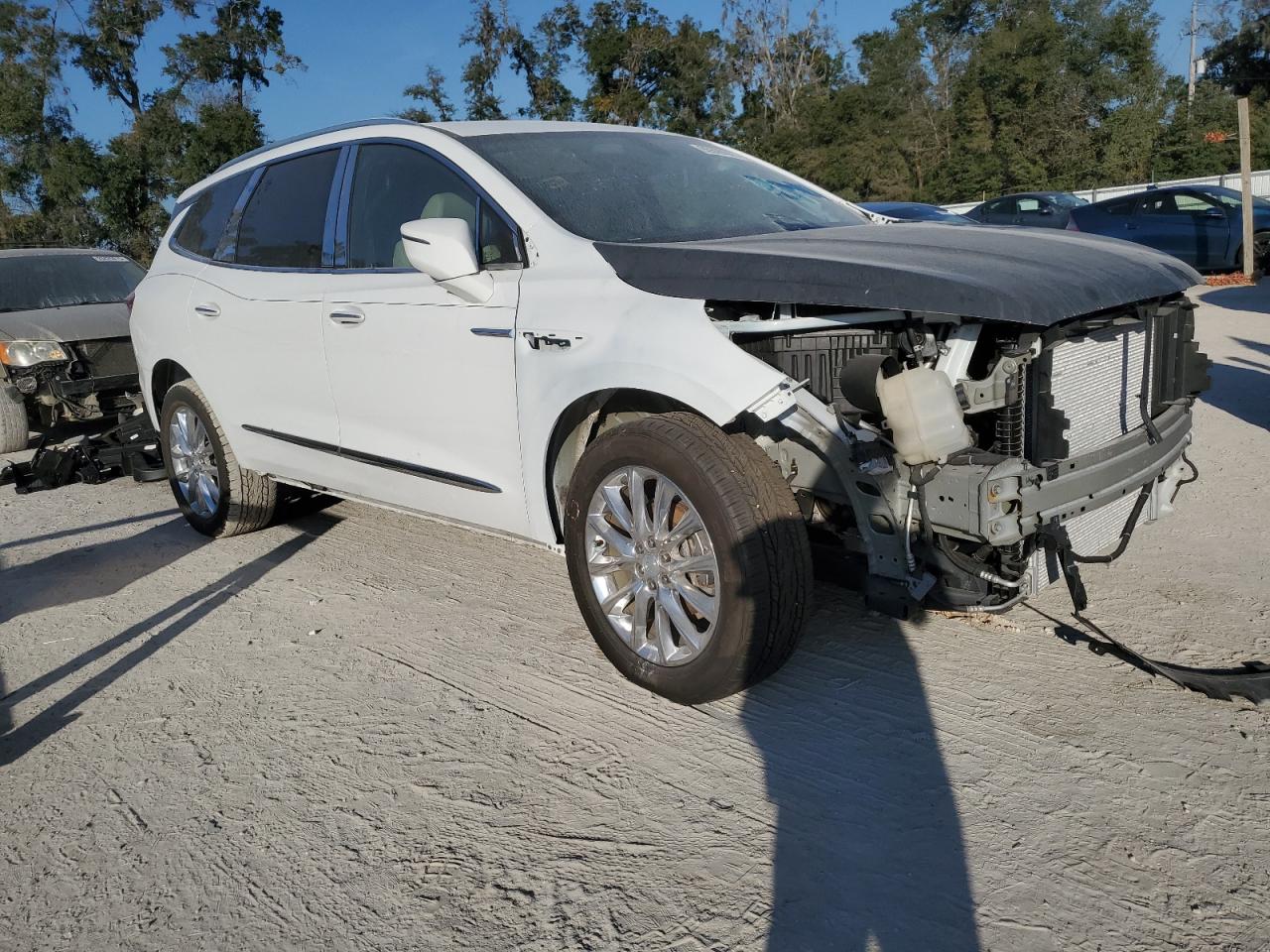 BUICK ENCLAVE ESSENCE