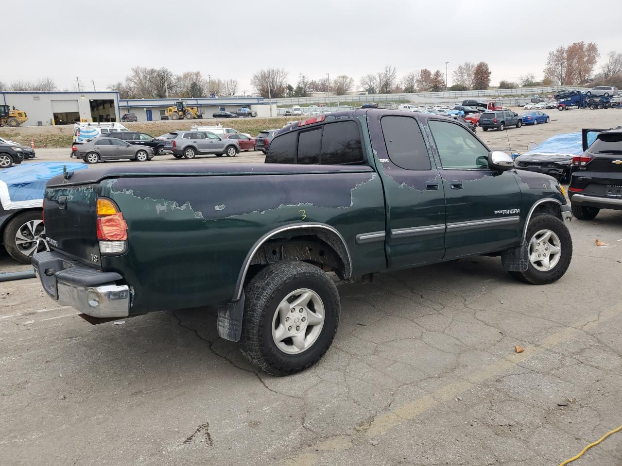 Lot #3298022135 2000 TOYOTA TUNDRA ACC