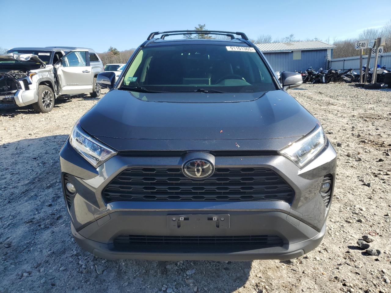 TOYOTA RAV4 XLE