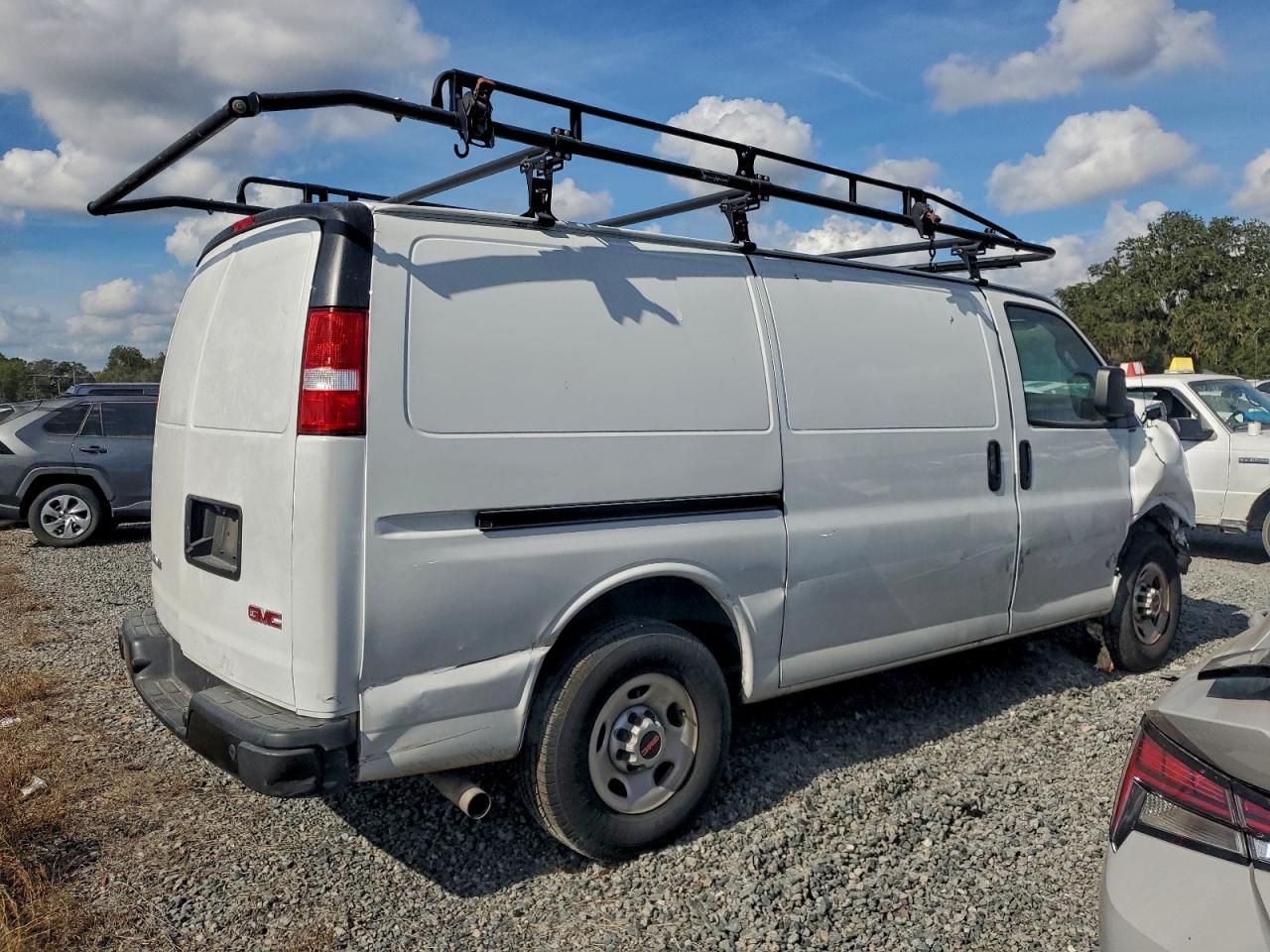 GMC SAVANA G2500