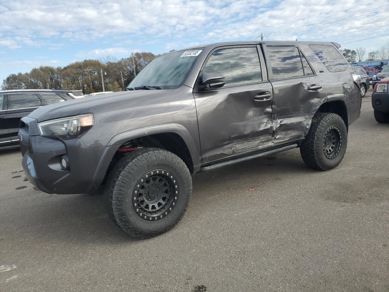 TOYOTA 4RUNNER SR5/SR5 PREMIUM