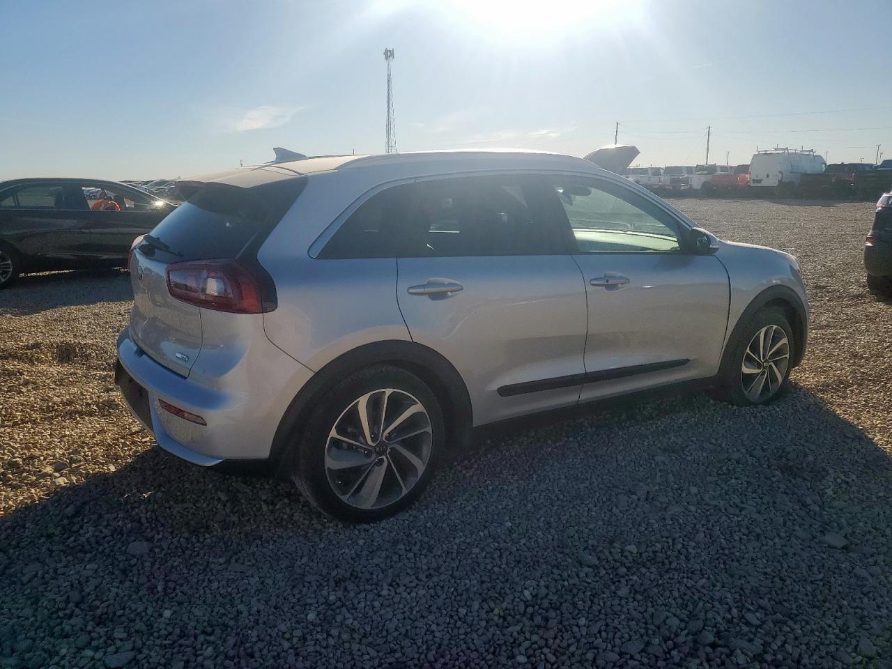 KIA NIRO EX TOURING