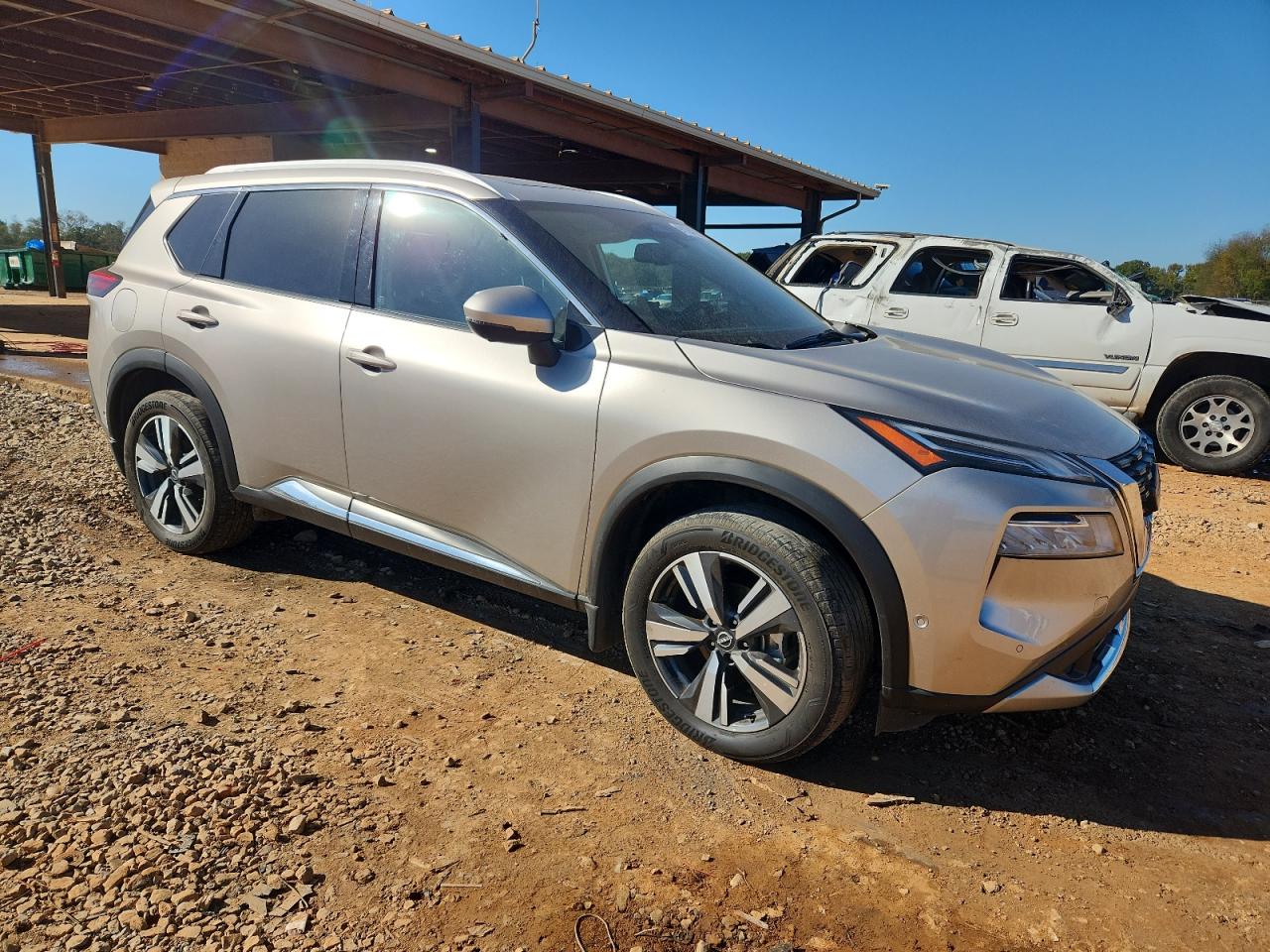 NISSAN ROGUE PLATINUM