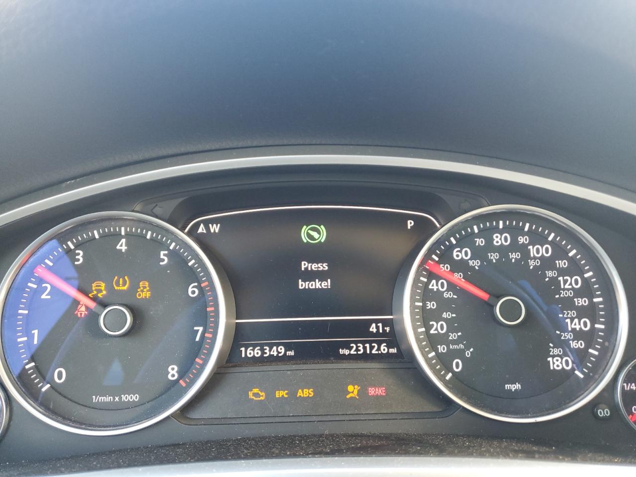 VOLKSWAGEN TOUAREG V6