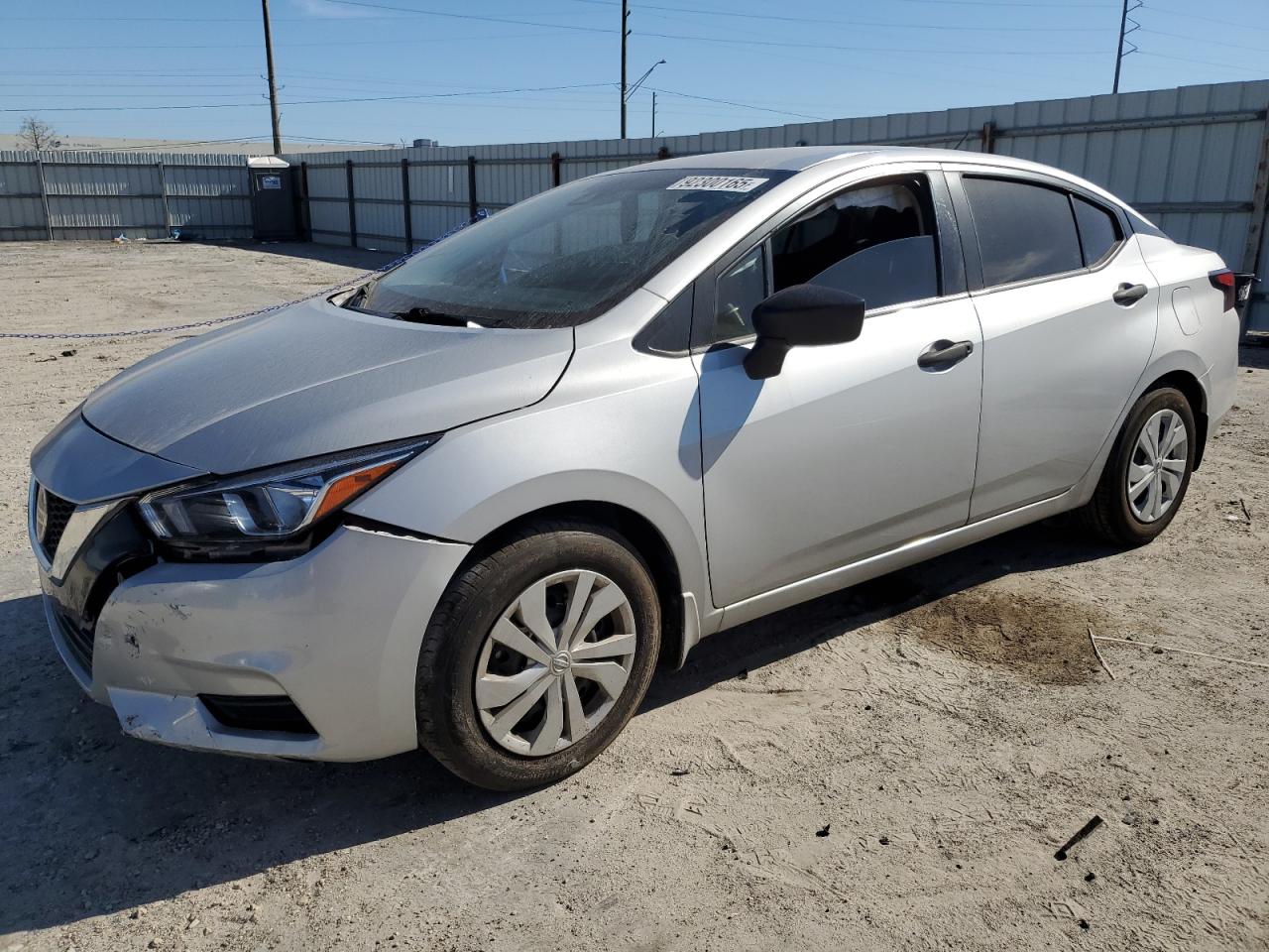 NISSAN VERSA S