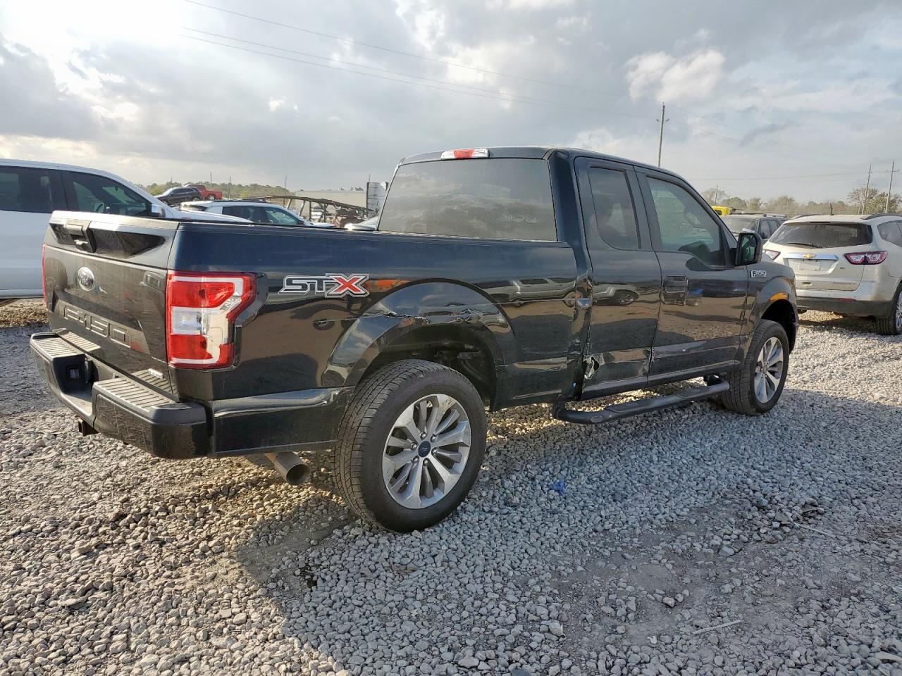 FORD F-150 SUPER CAB