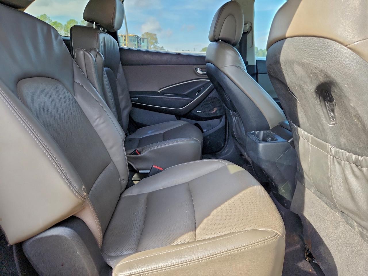 Lot #3302902895 2017 HYUNDAI SANTA FE S