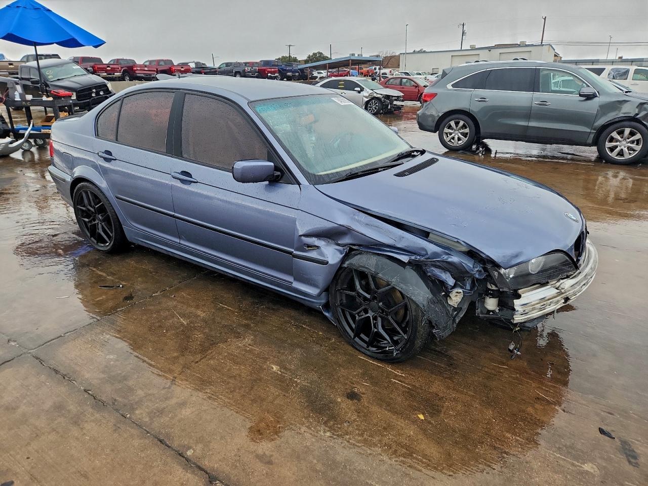 Lot #3311611238 2000 BMW 323 I