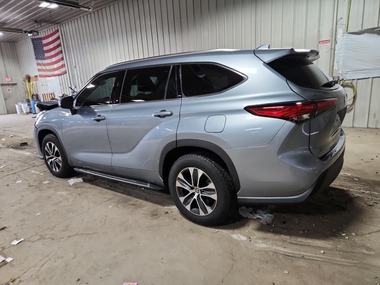 TOYOTA HIGHLANDER XLE