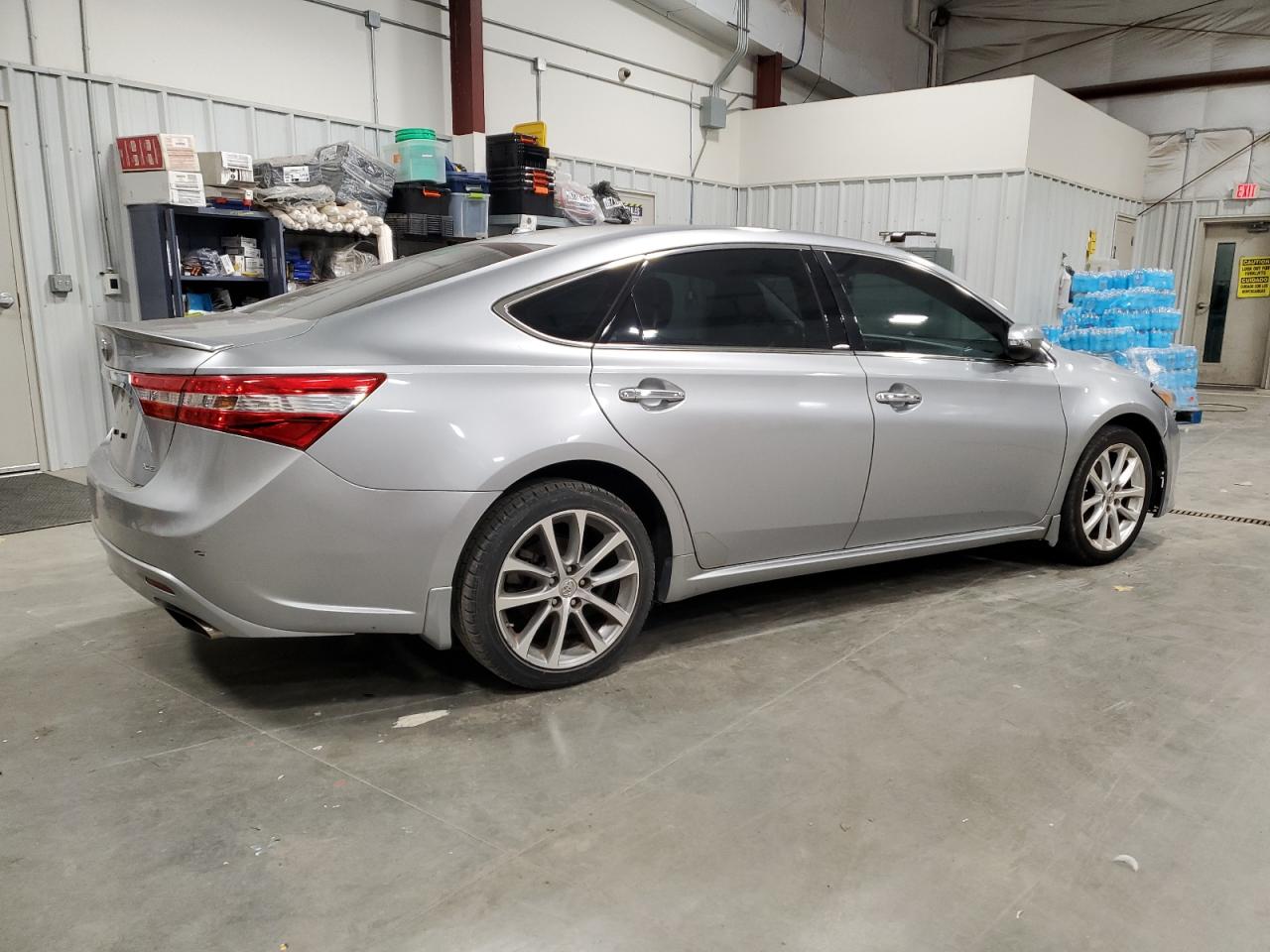 TOYOTA AVALON XLE