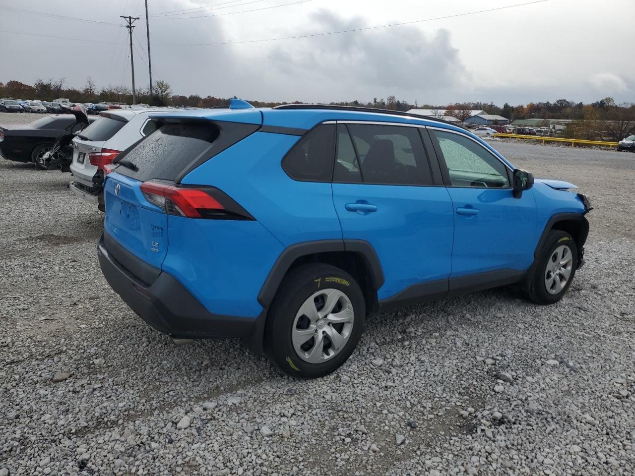 TOYOTA RAV4 LE