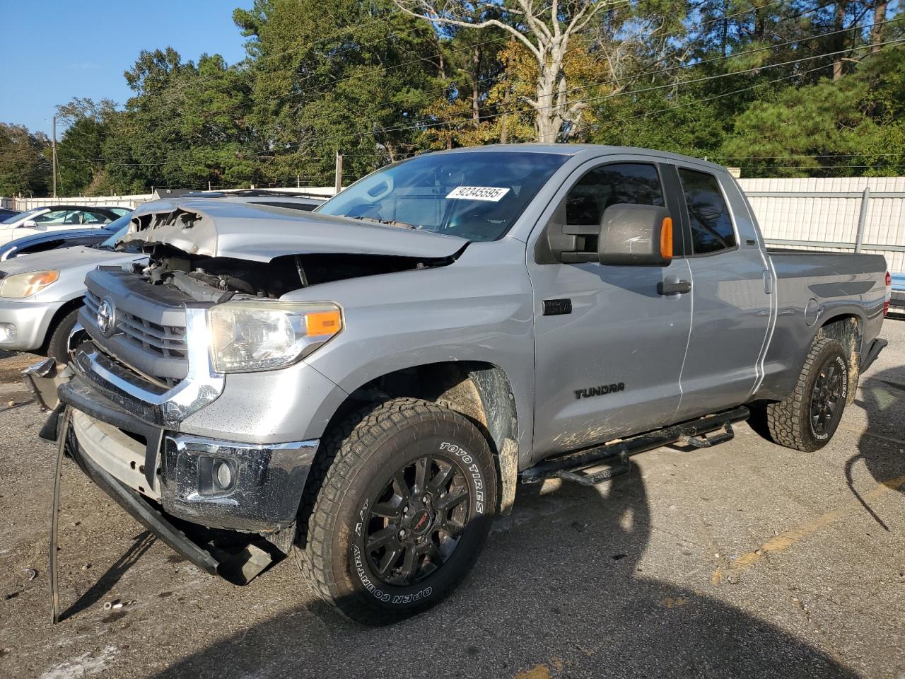TOYOTA TUNDRA DOUBLE CAB SR