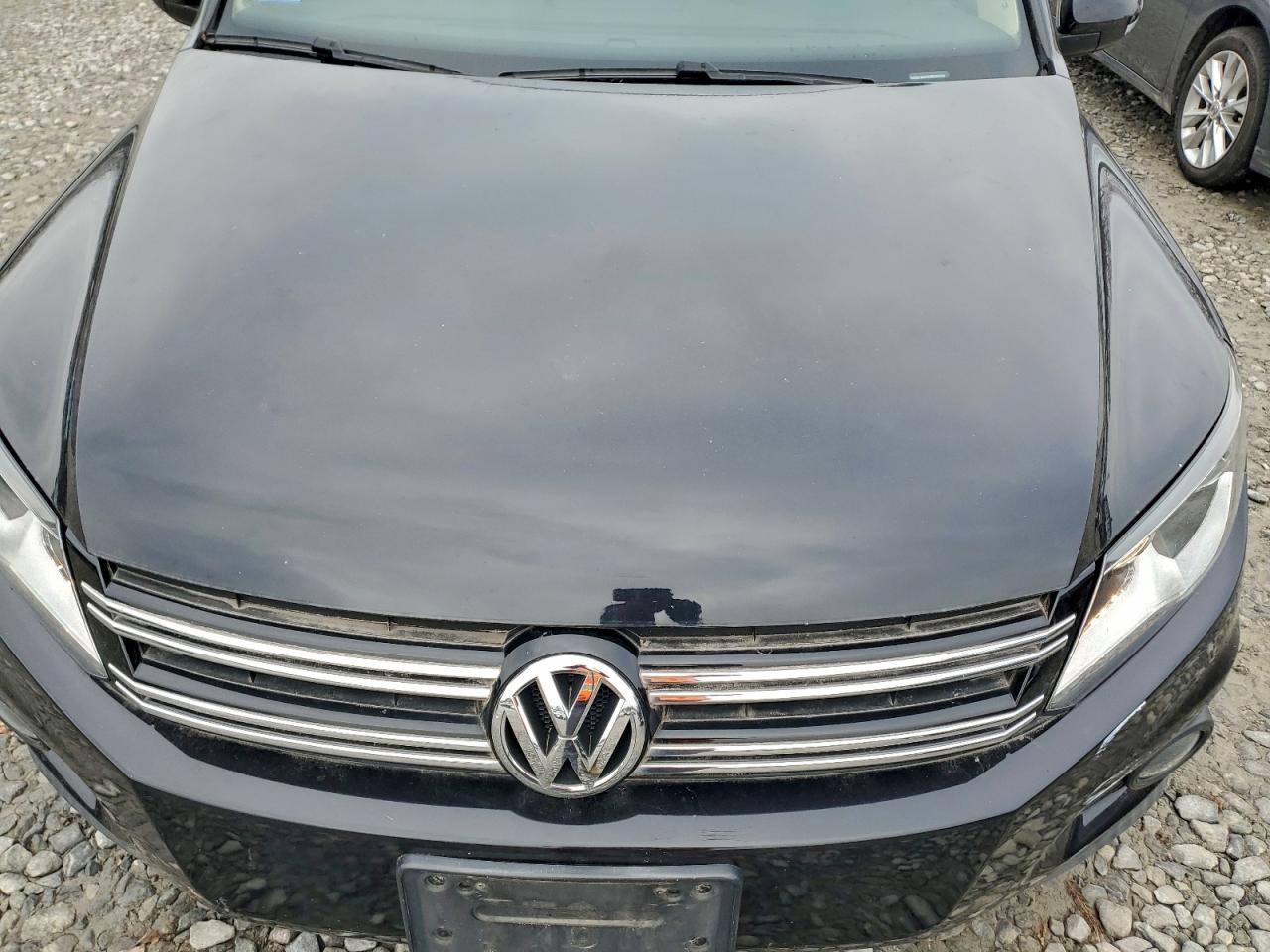 VOLKSWAGEN TIGUAN S