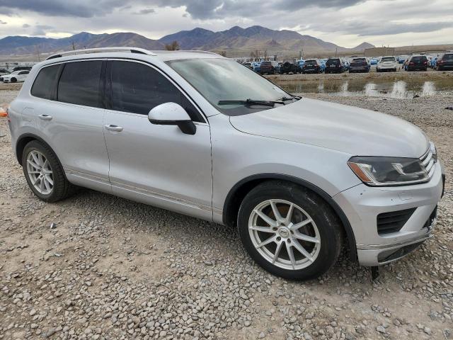 2016 VOLKSWAGEN TOUAREG SP #3293401048