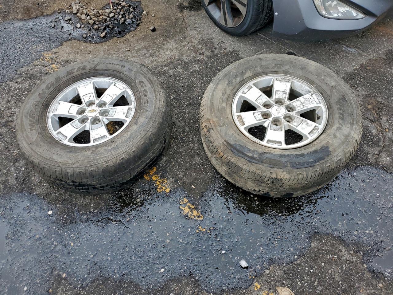 CHEVROLET TAHOE C1500 PREMIER