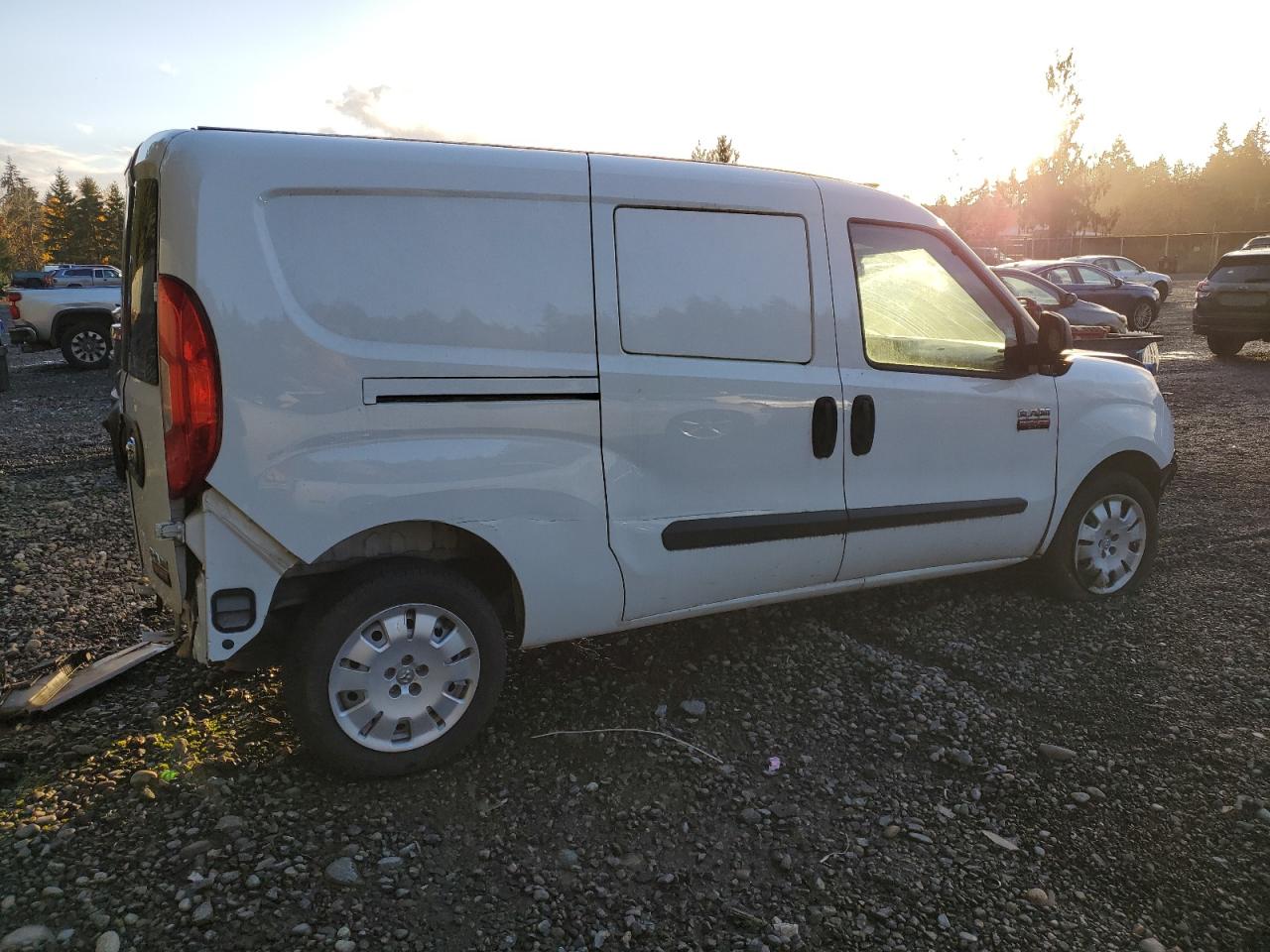 RAM PROMASTER SLT