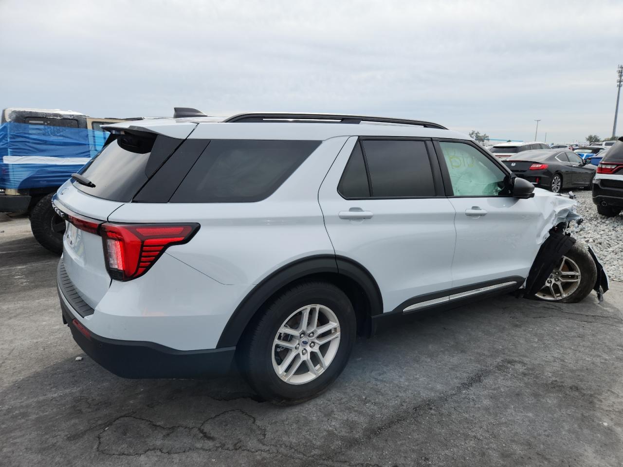 FORD EXPLORER ACTIVE