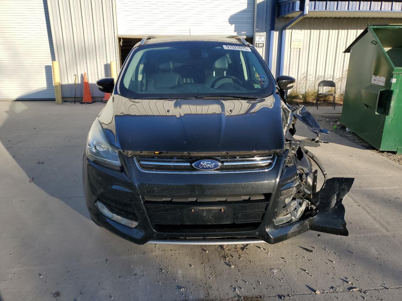 FORD ESCAPE TITANIUM