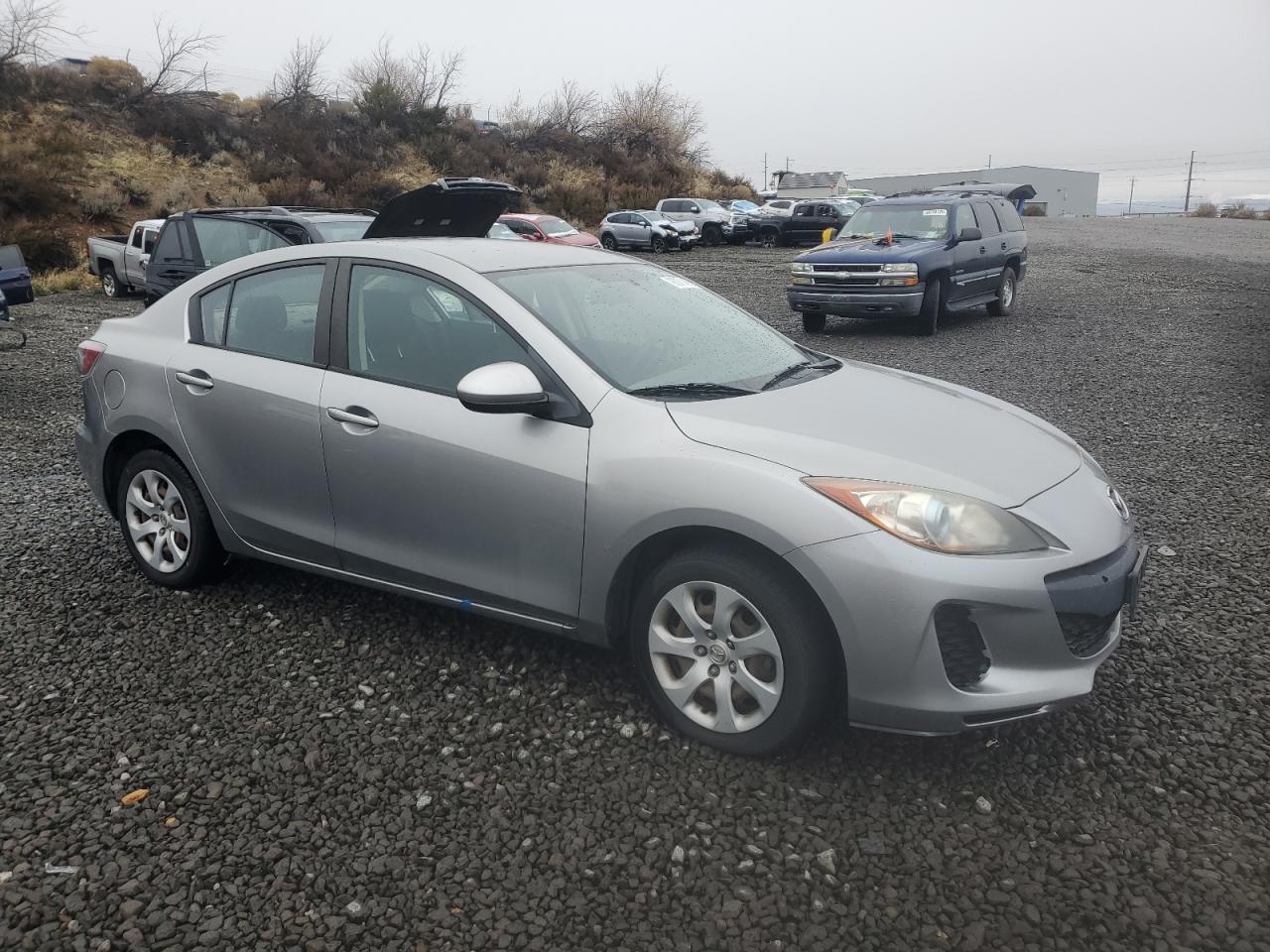 MAZDA 3 I