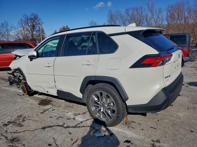 2022 TOYOTA RAV4 XLE P #3303779420