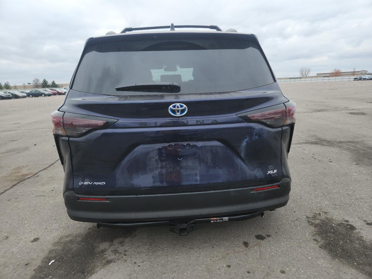 TOYOTA SIENNA XLE
