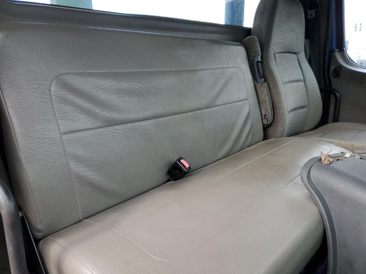 Lot #3292383281 2007 FREIGHTLINER M2 106 MED