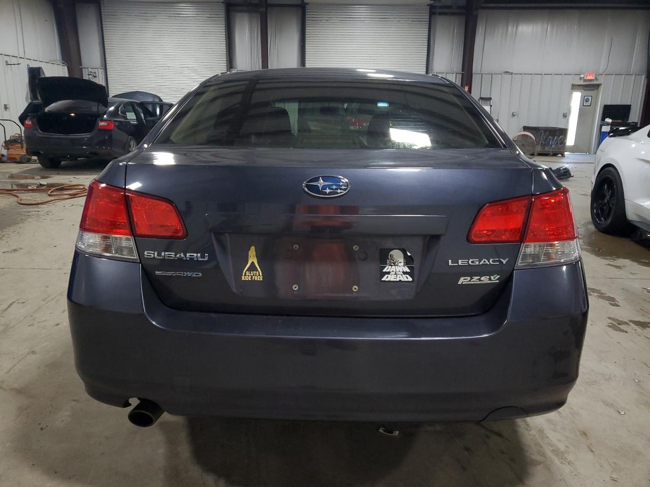 Lot #3301986448 2011 SUBARU LEGACY 2.5