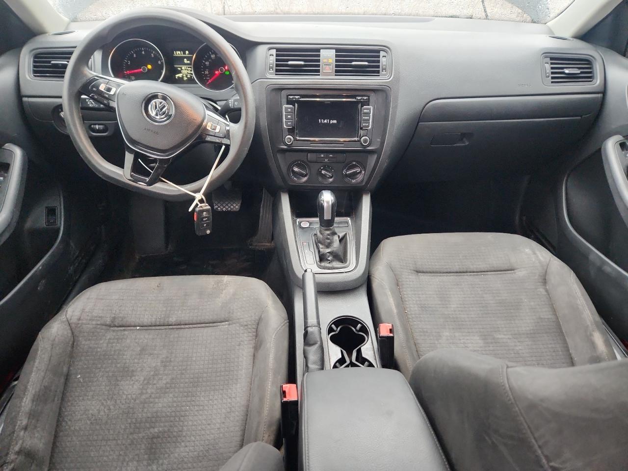 VOLKSWAGEN JETTA BASE