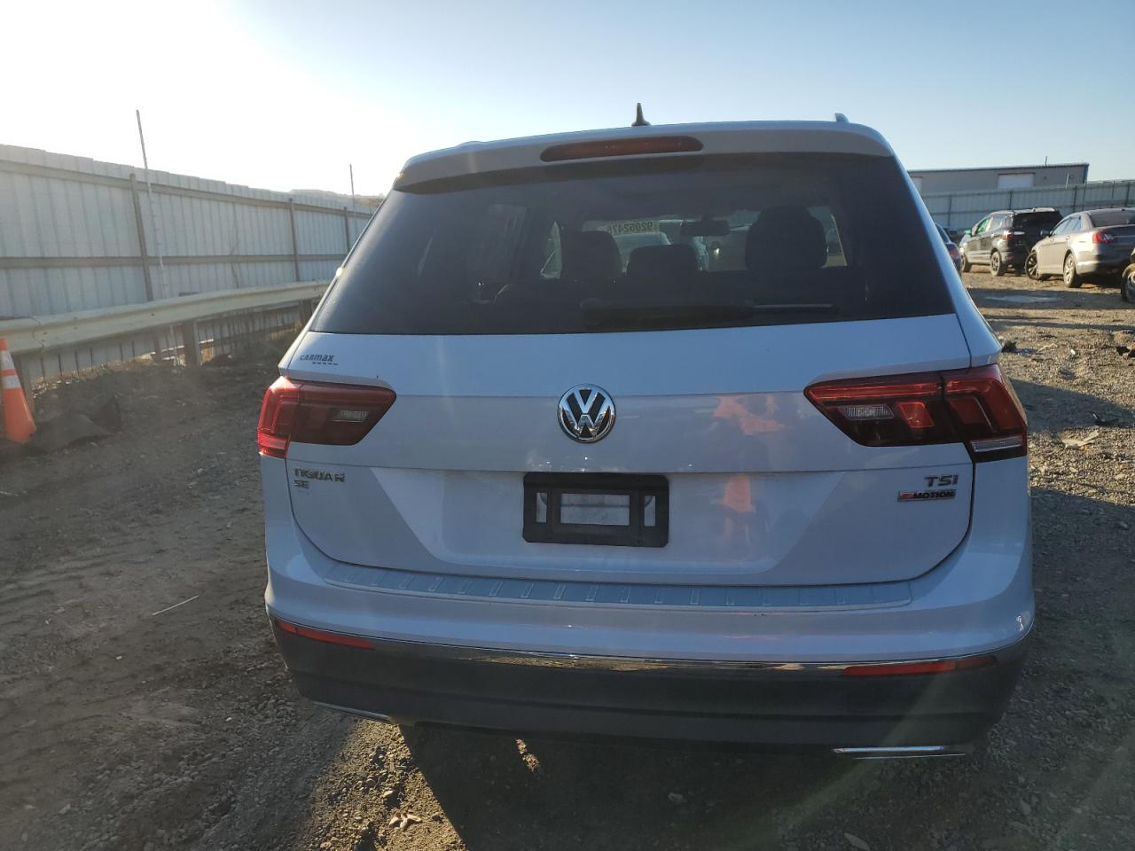 VOLKSWAGEN TIGUAN SE