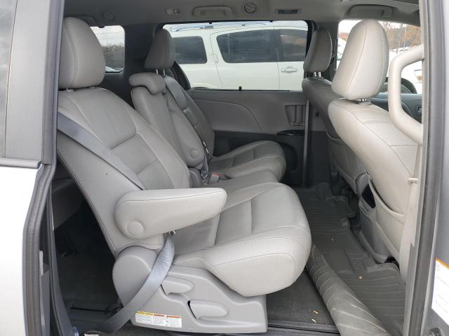 2015 TOYOTA SIENNA XLE #3297932827