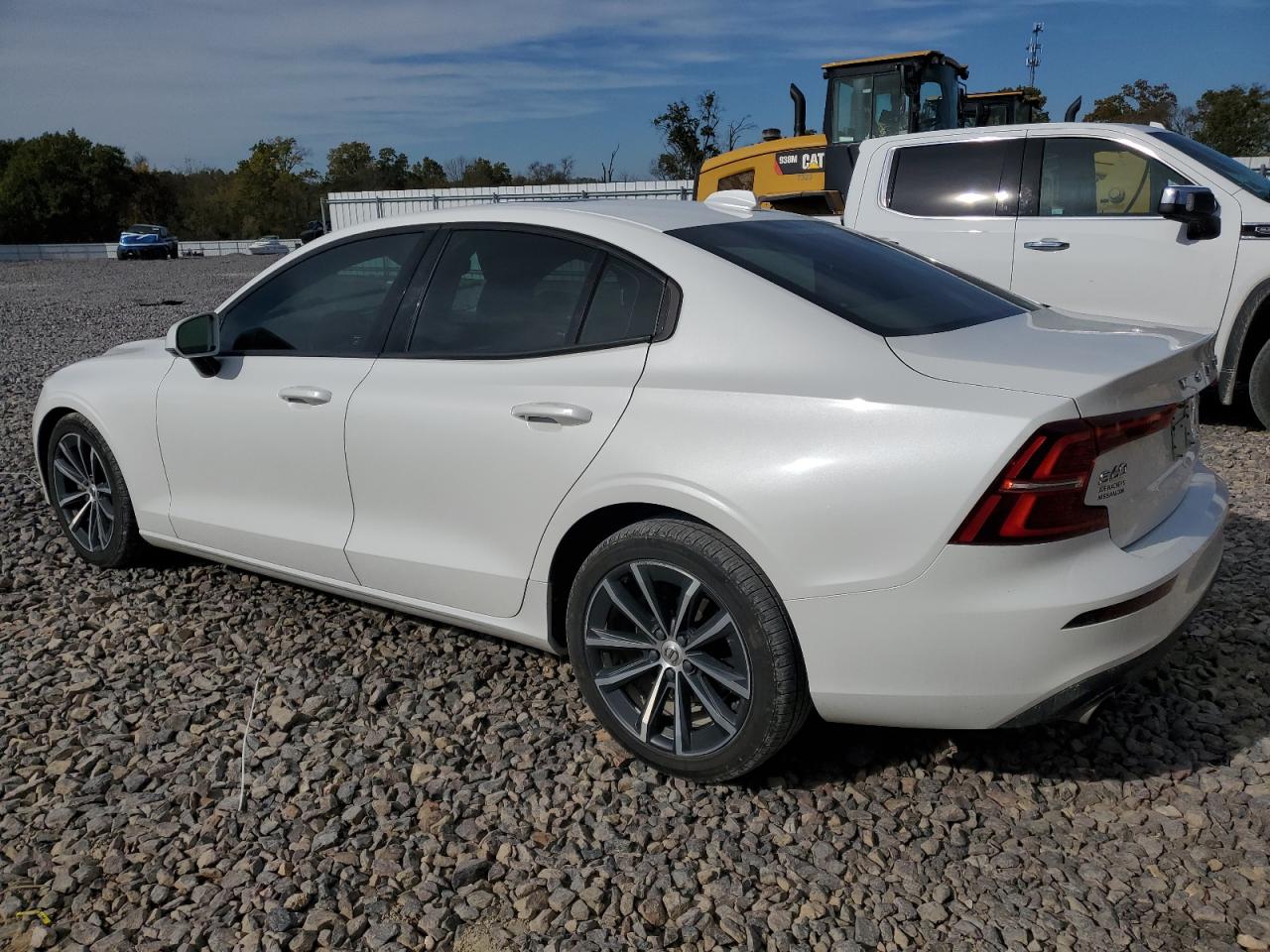 VOLVO S60 T5 MOMENTUM