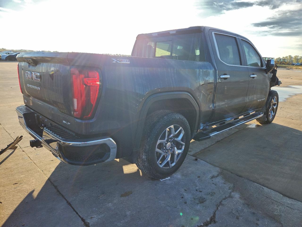 GMC SIERRA K1500 SLT