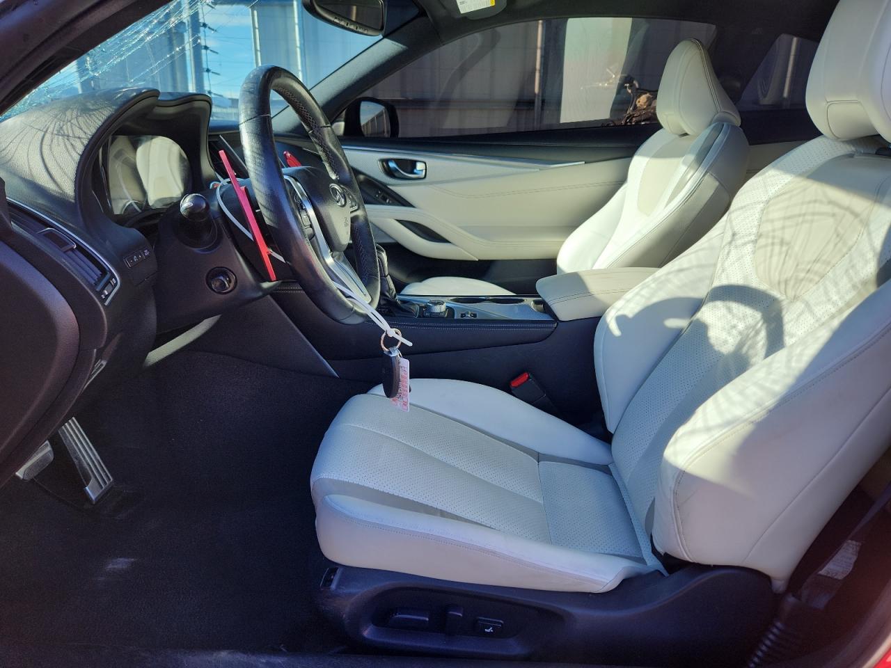 INFINITI Q60 RED SPORT 400