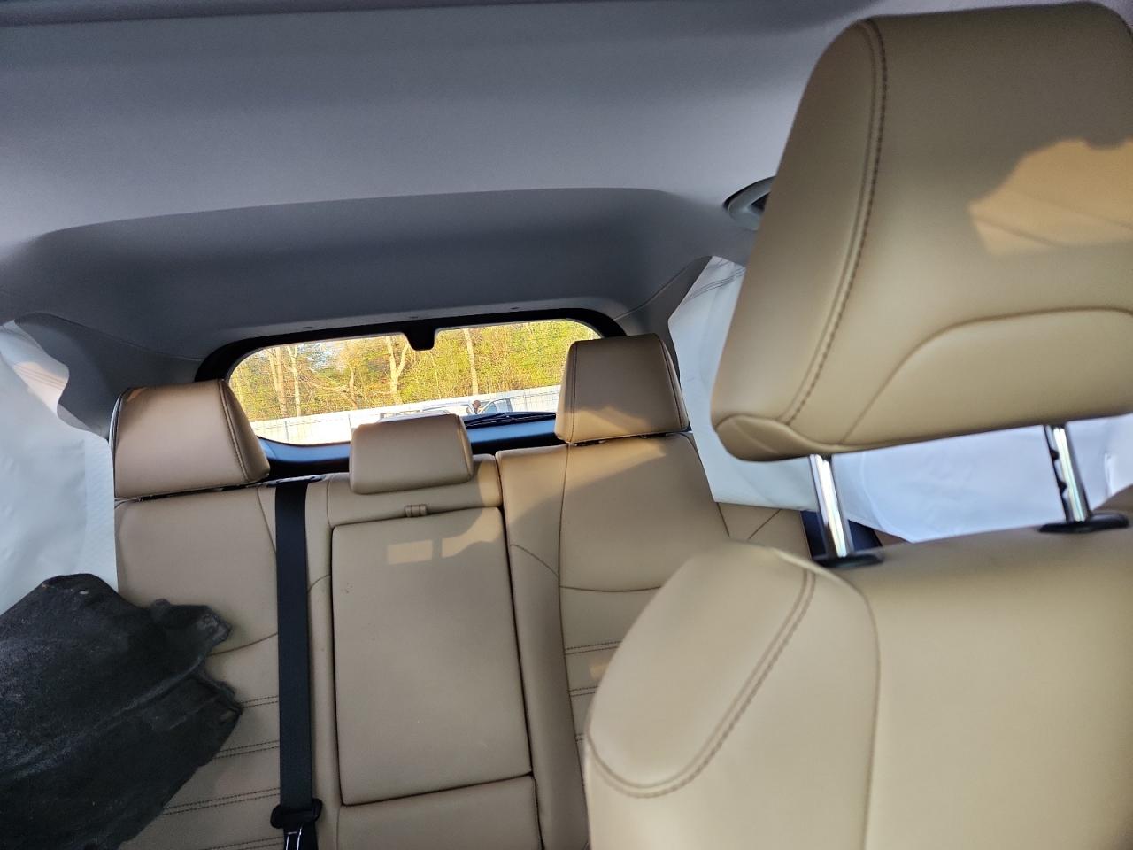 TOYOTA RAV4 XLE PREMIUM