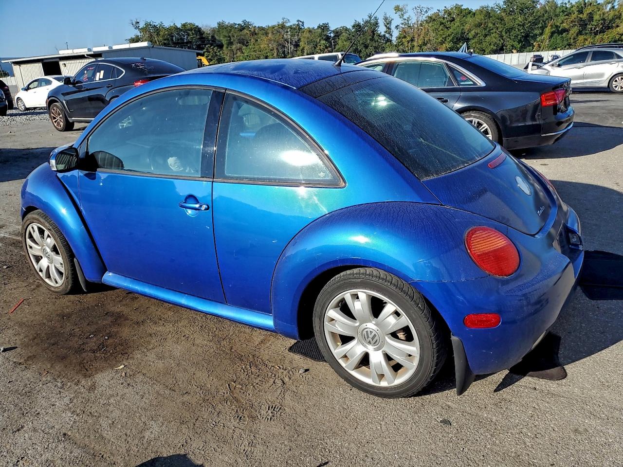 Lot #3301829348 2003 VOLKSWAGEN NEW BEETLE