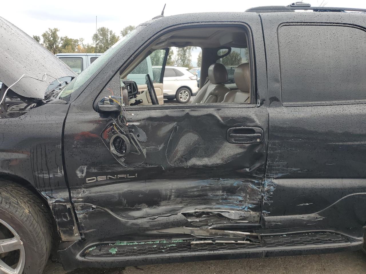 Lot #3290181208 2004 GMC YUKON DENA