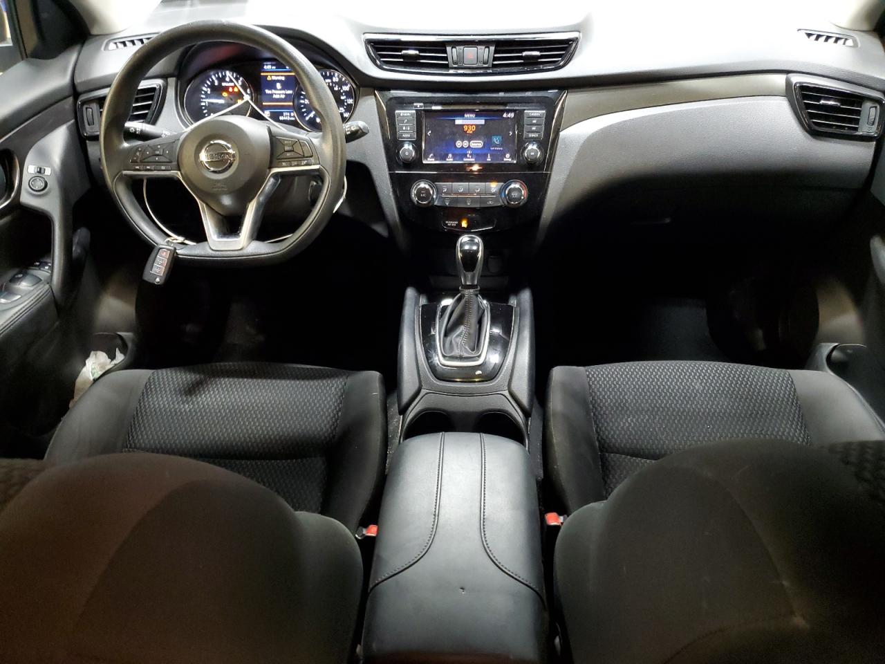 NISSAN ROGUE SPORT S
