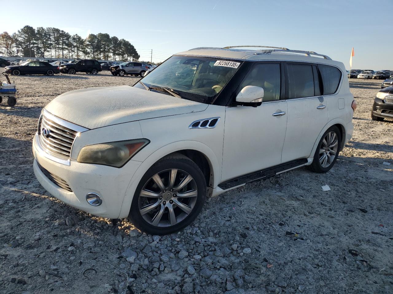 INFINITI QX56