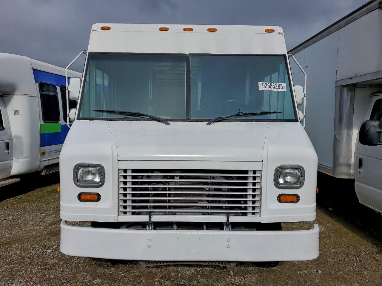 FORD ECONOLINE E450 SUPER DUTY COMMERCIAL STRIPPED CHASSIS